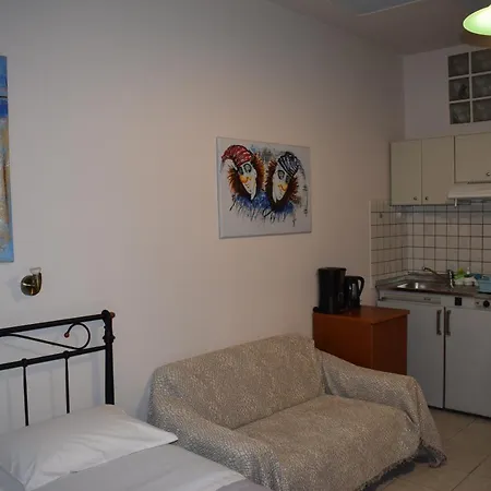 Alena Aparthotel *