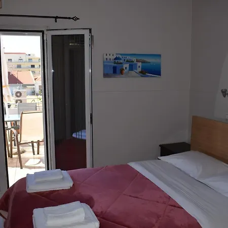 Alena Aparthotel *